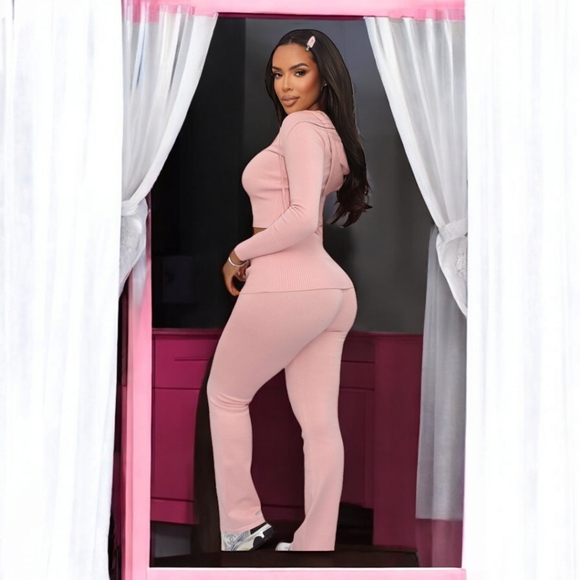 Sweater Pant Set - Pink Size Large - Picture 7 of 12